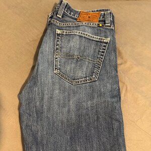 Lucky Brand Blue Jeans – Classic Straight Leg Denim, Men’s